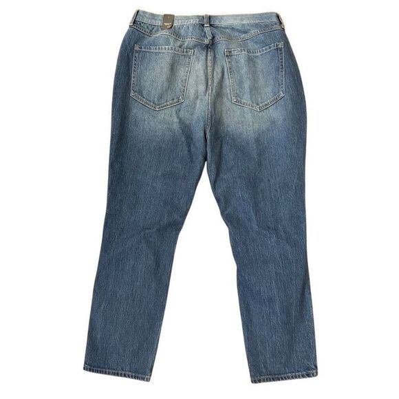 NEW Torrid Mom Jean Straight Premium Classic Denim High-Rise Crop Jeans Size 12 - Picture 2 of 6